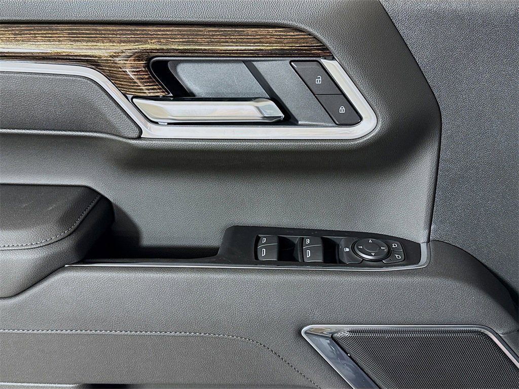 New 2026 GMC Sierra 1500 Elevation image 16