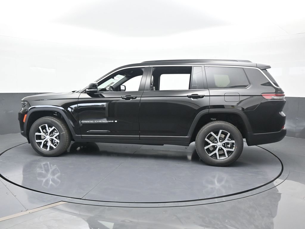 Used 2025 Jeep Grand Cherokee L Limited image 3