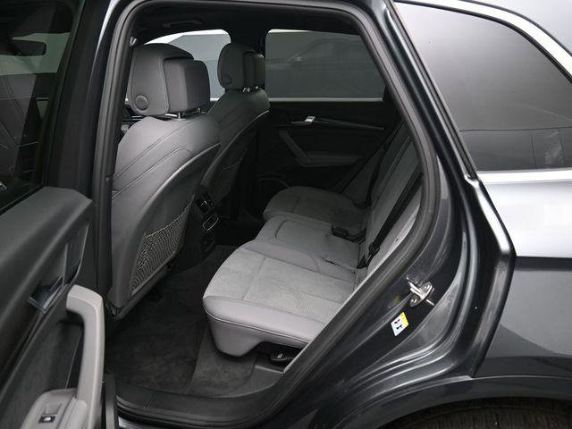 Used 2024 Audi SQ5 Premium Plus image 29