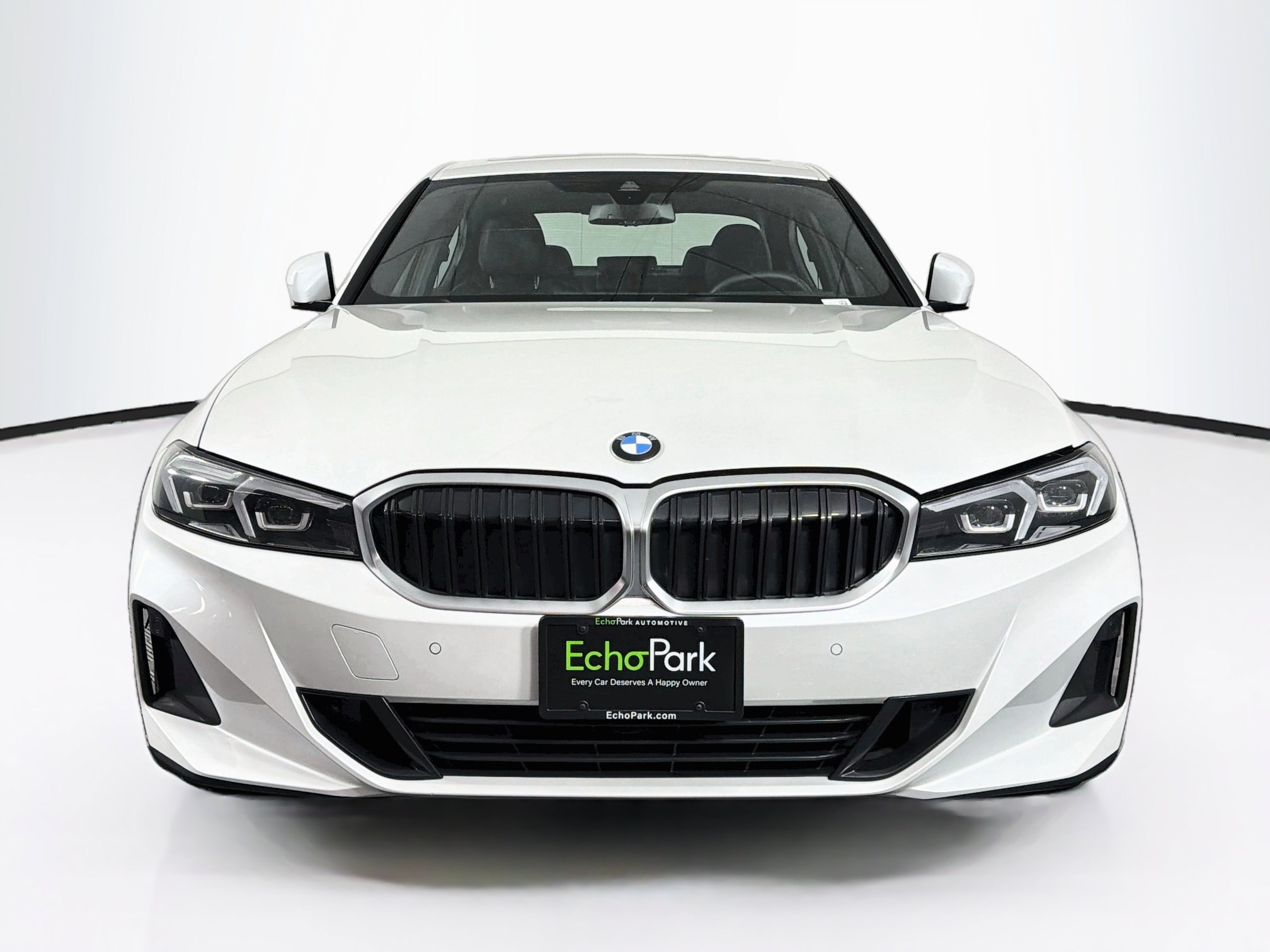 Used 2026 BMW 330i xDrive Sedan AWD/4WD image 2