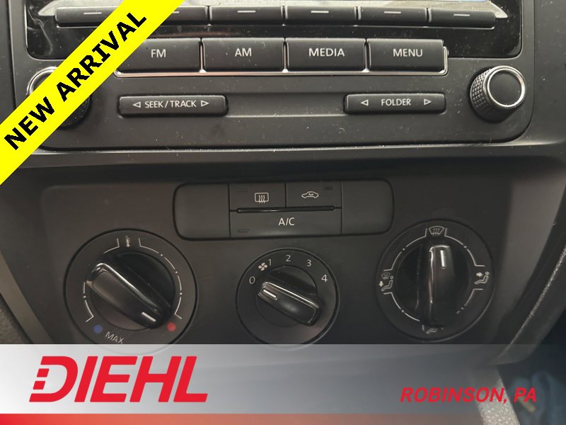 Used 2015 Volkswagen Jetta S image 25