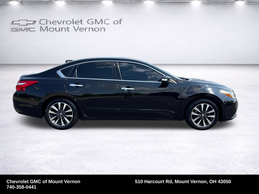 Used 2016 Nissan Altima 2.5 SL w/ 2.5 Technology w/LED Package FWD image 8