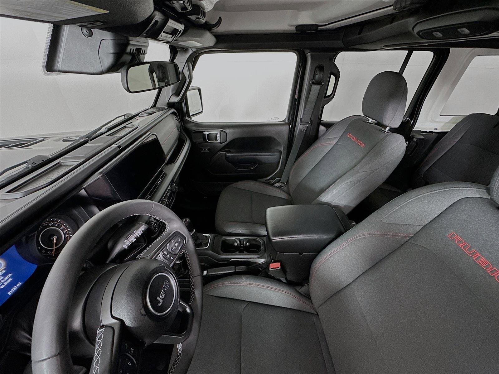 Used 2025 Jeep Wrangler Unlimited Rubicon image 5