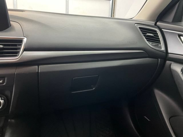Used 2017 MAZDA MAZDA3 Grand Touring FWD image 12