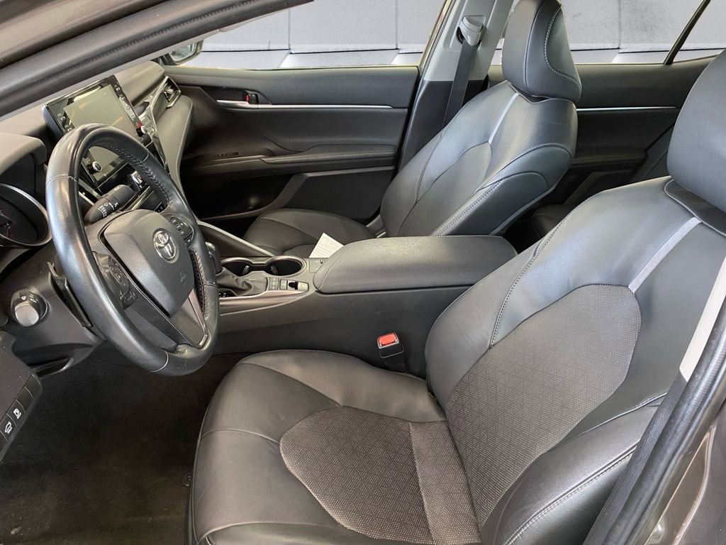 Used 2023 Toyota Camry XSE image 7