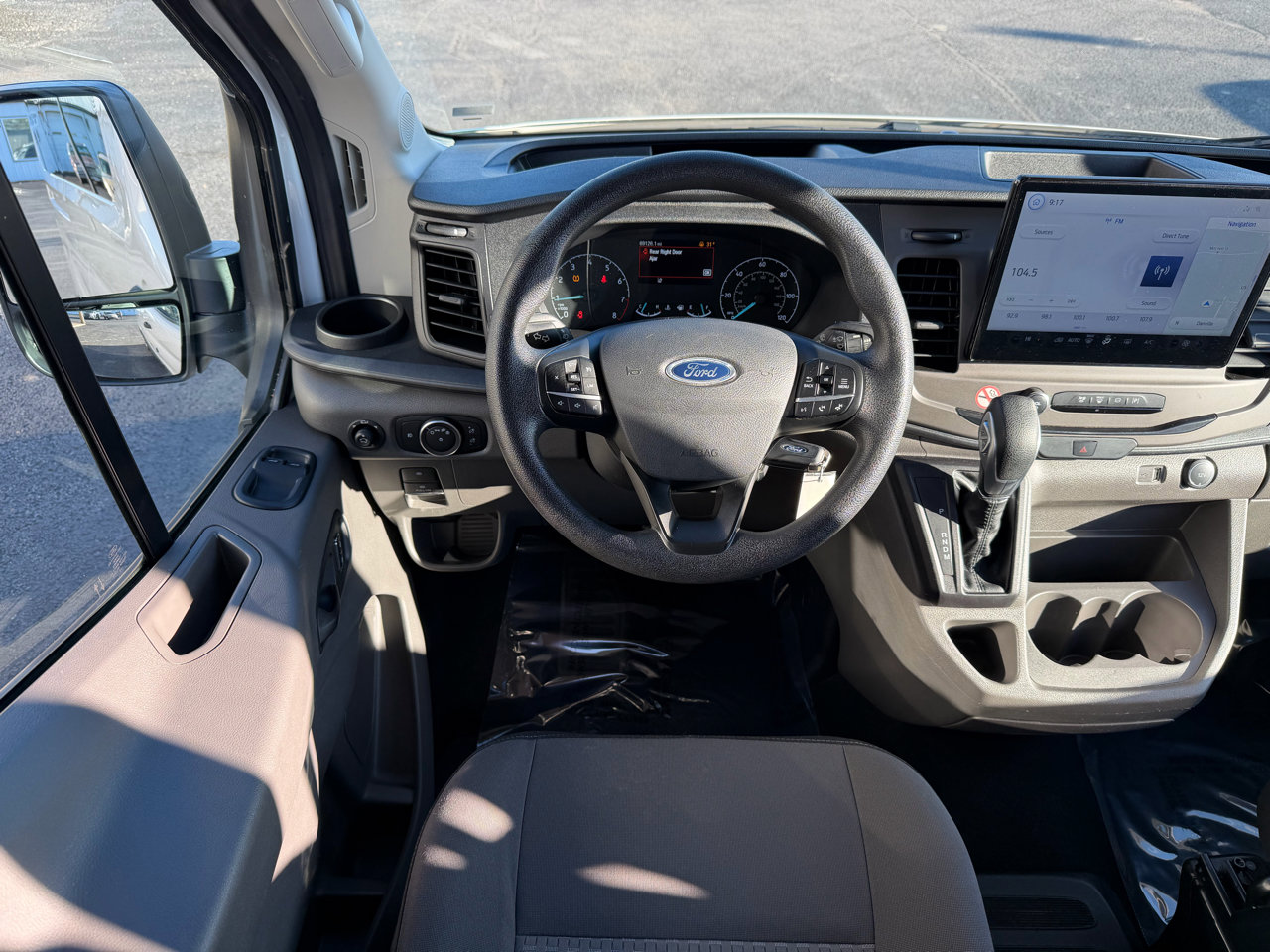 Used 2022 Ford Transit 350 XLT image 16