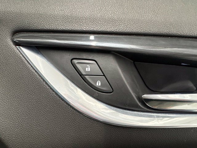 Used 2023 Buick Enclave Essence w/ Experience Buick Package AWD/4WD image 30