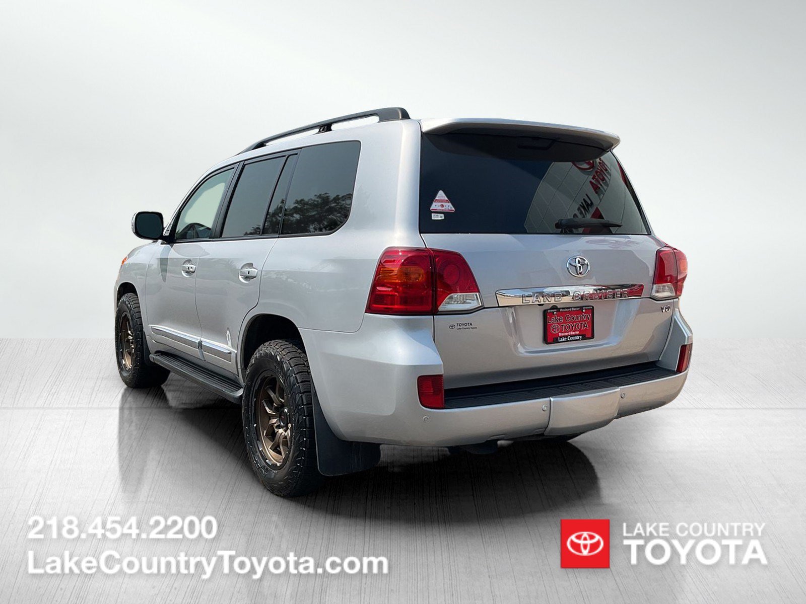 Used 2014 Toyota Land Cruiser AWD/4WD image 3