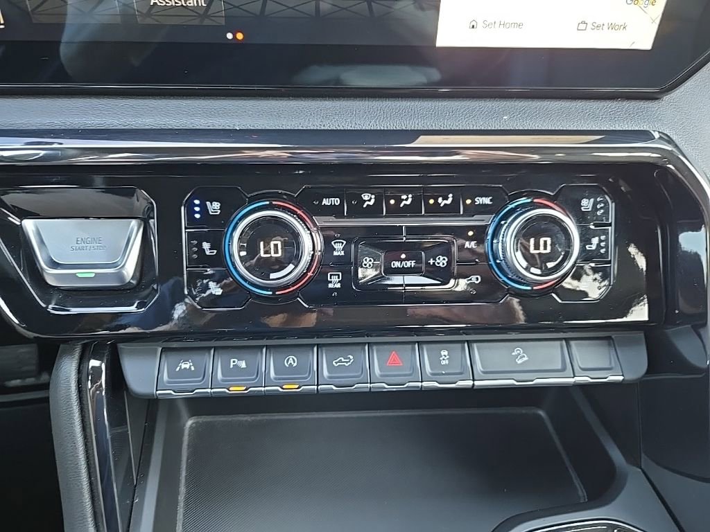 Used 2023 GMC Sierra 1500 AT4 w/ AT4 Premium Package AWD/4WD image 30