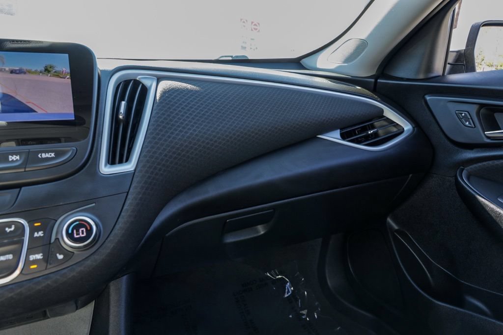 Used 2023 Chevrolet Malibu LT FWD image 30