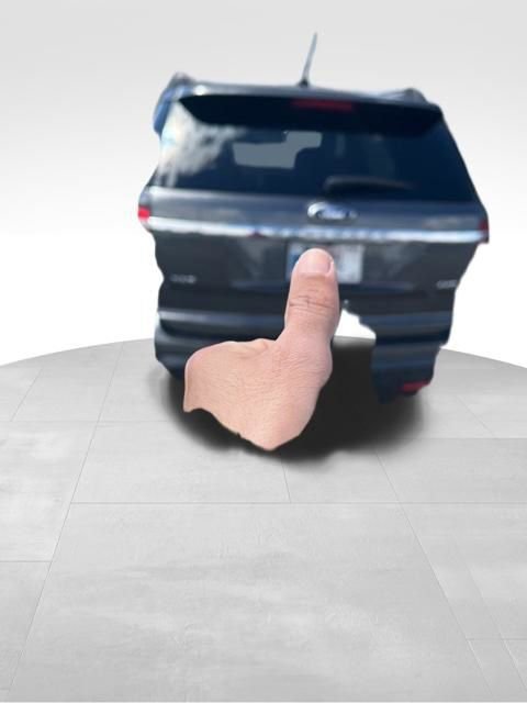 Used 2015 Ford Explorer XLT w/ Equipment Group 202A image 13