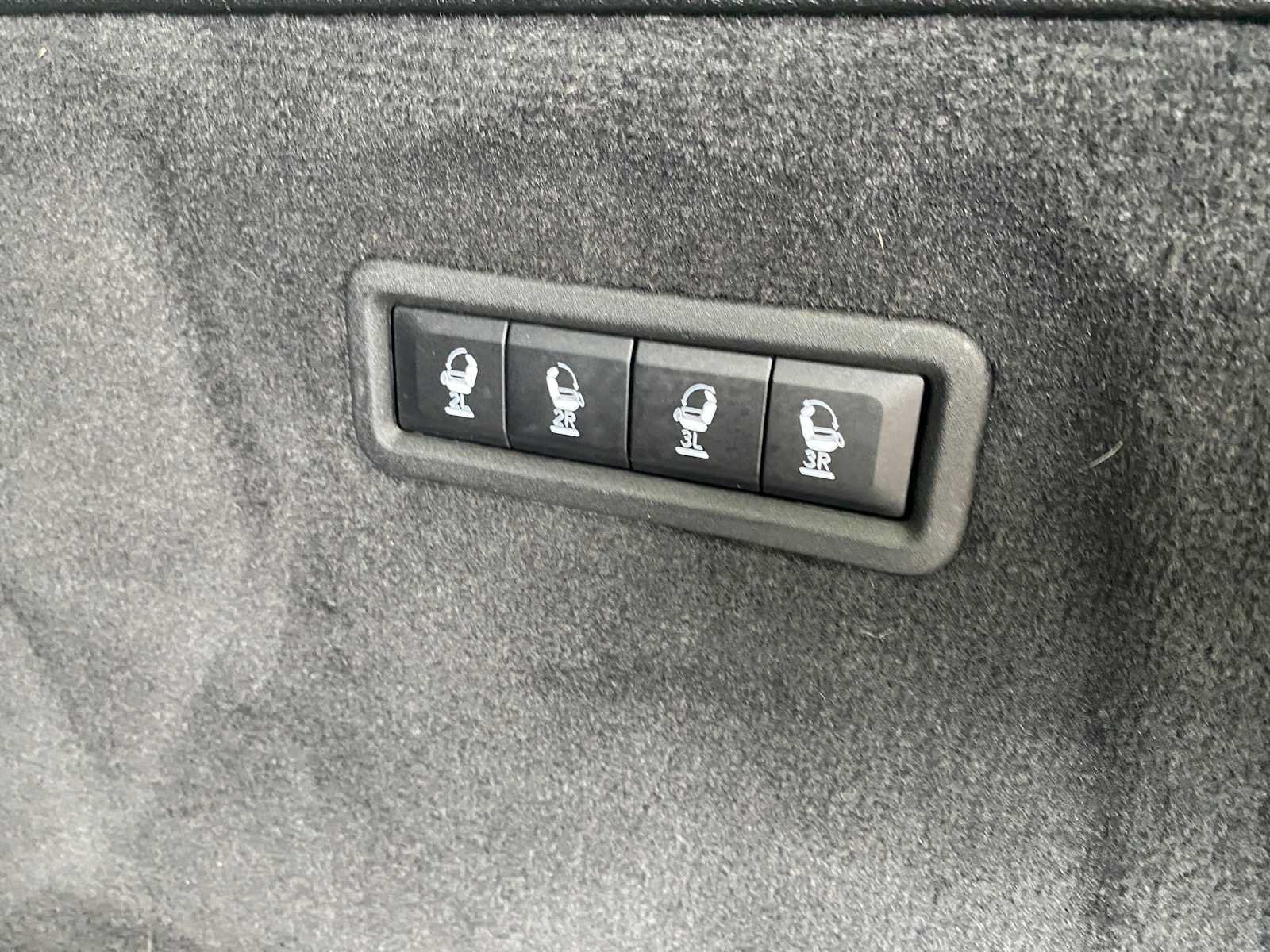 Used 2024 Jeep Grand Wagoneer L Series III w/ Rear Seat Video Group 1 AWD/4WD image 43