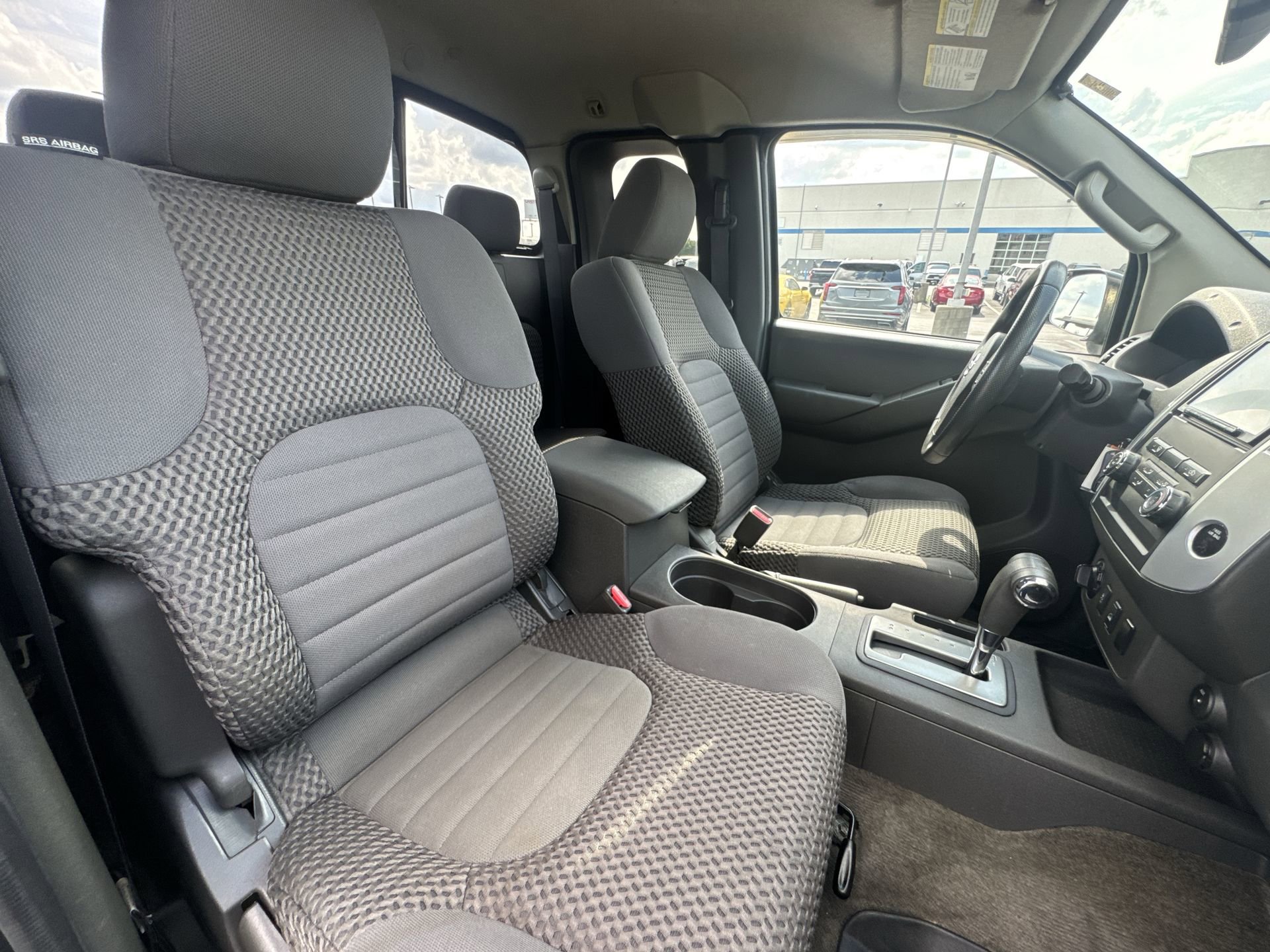 Used 2012 Nissan Frontier SV w/ SV Premium Utility Pkg AWD/4WD image 25