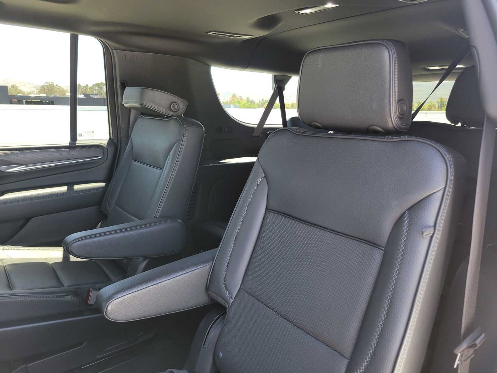 Used 2024 GMC Yukon XL Denali AWD/4WD image 20
