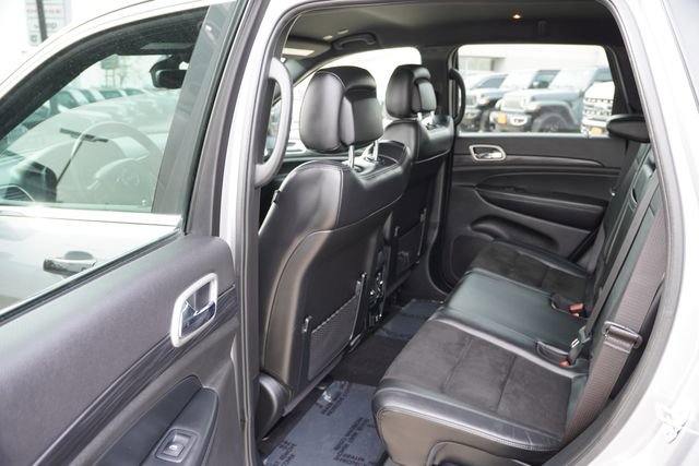 Certified 2020 Jeep Grand Cherokee Laredo w/ Quick Order Package 2BN North image 19