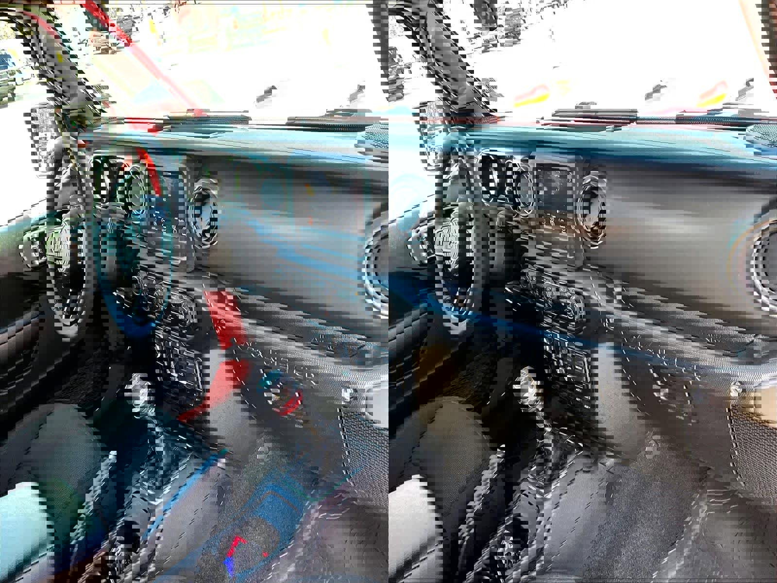 Used 2023 Jeep Wrangler Willys image 14