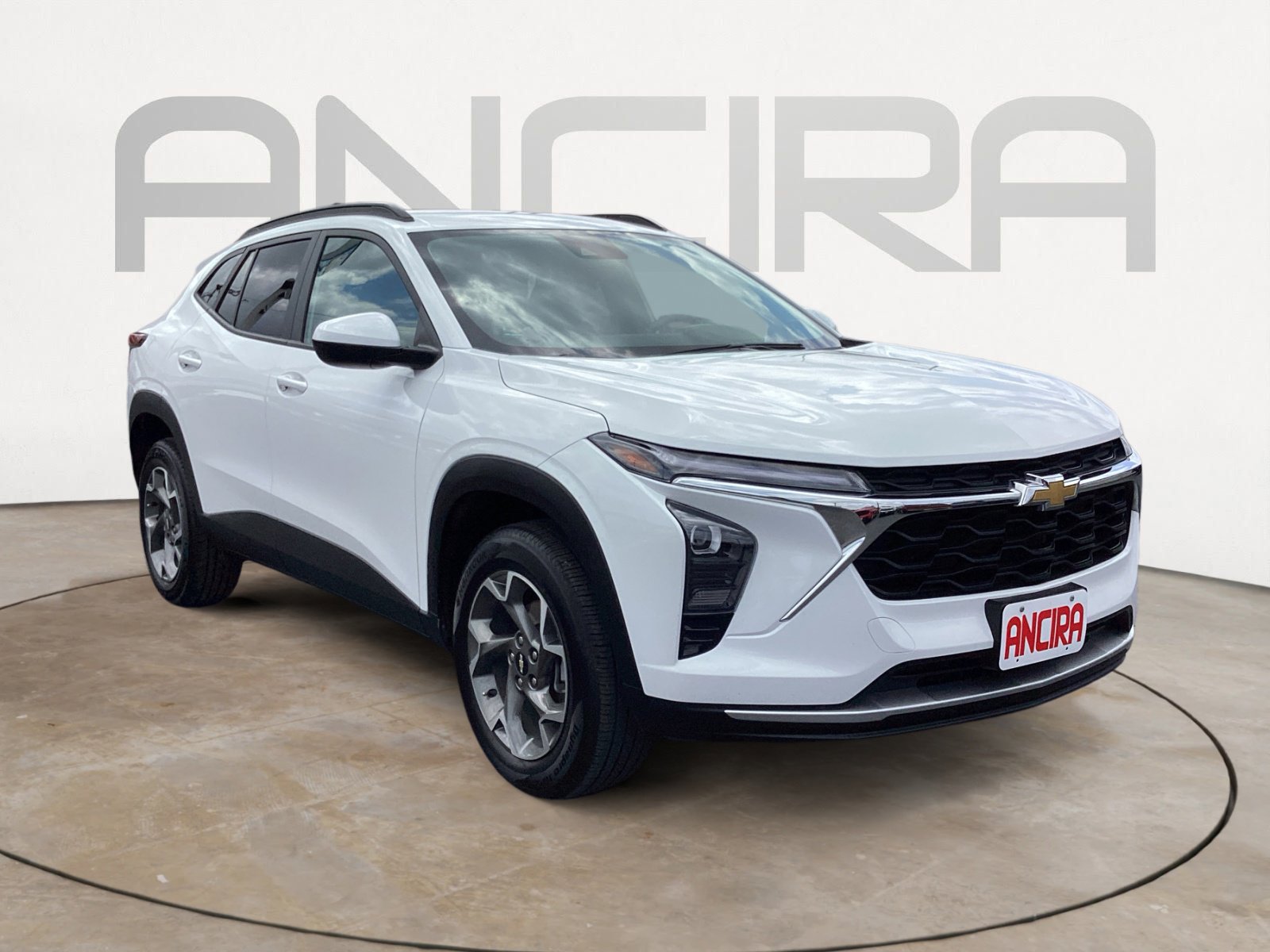 Used 2025 Chevrolet Trax LT FWD image 7