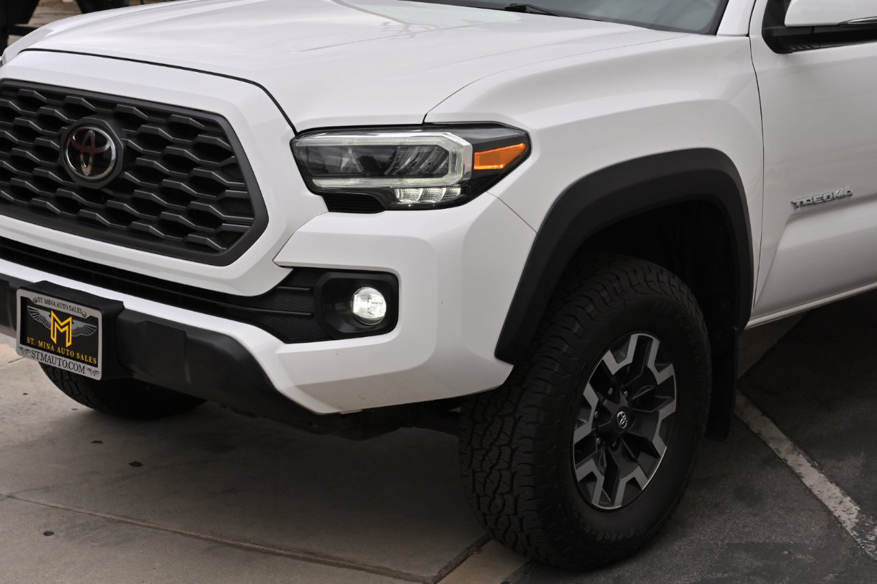Used 2021 Toyota Tacoma TRD Off-Road w/ Technology Package image 28