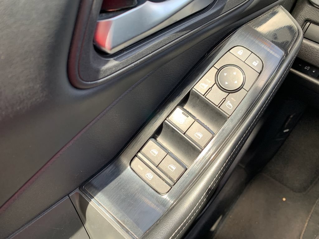 Used 2025 Nissan Rogue SV FWD image 22
