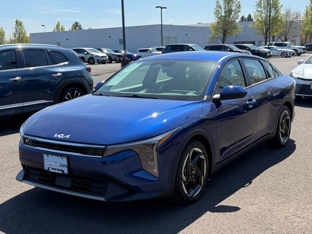 Used 2025 Kia K4 EX image 4