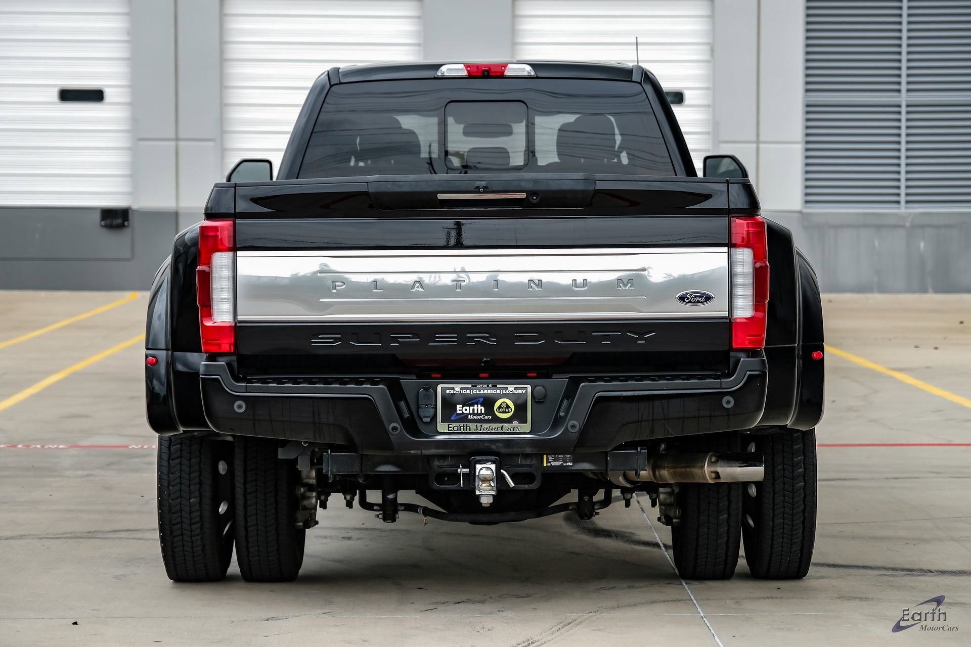 Used 2018 Ford F450 Platinum w/ Platinum Ultimate Package AWD/4WD image 11