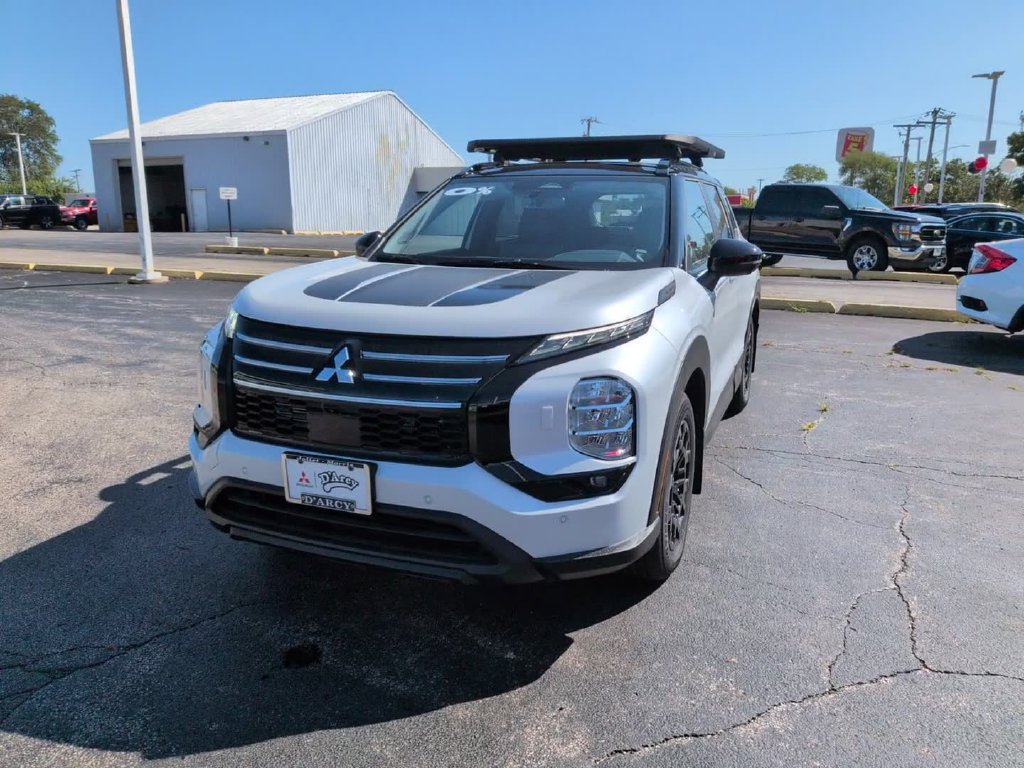 New 2026 Mitsubishi Outlander AWD image 15
