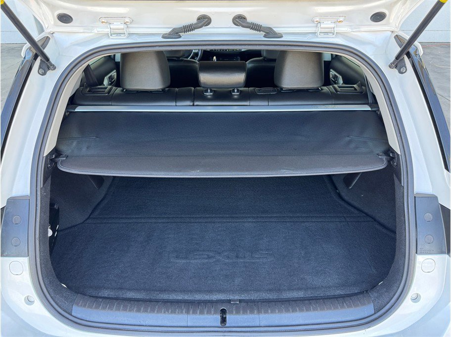 Used 2011 Lexus CT 200h Premium image 25