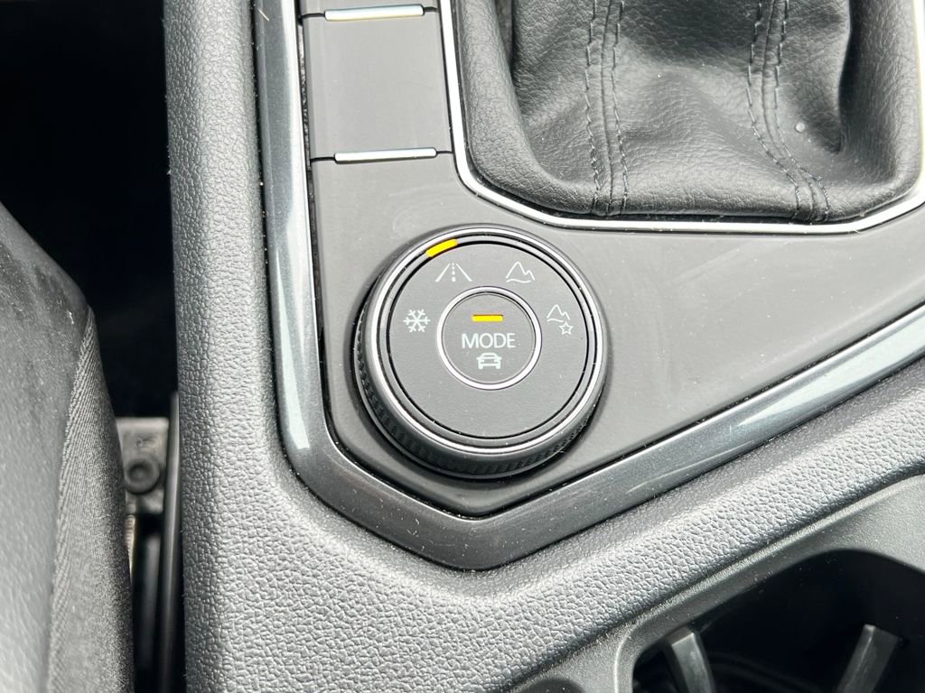 Used 2024 Volkswagen Tiguan Wolfsburg Edition image 26