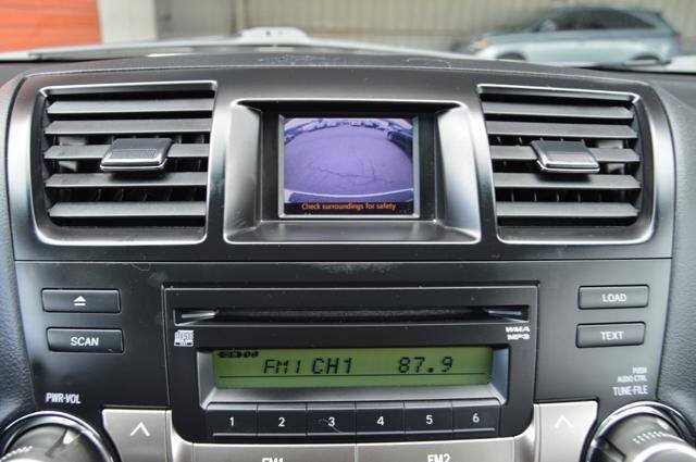 Used 2010 Toyota Highlander SE AWD/4WD image 25