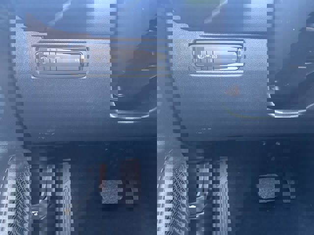 New 2026 Chevrolet Equinox EV LT image 18