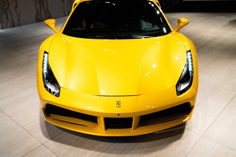 Used 2016 Ferrari 488 GTB RWD image 7