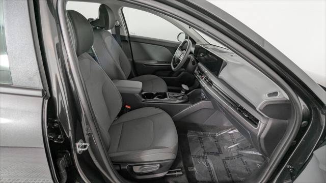 Used 2026 Kia K4 FWD image 23