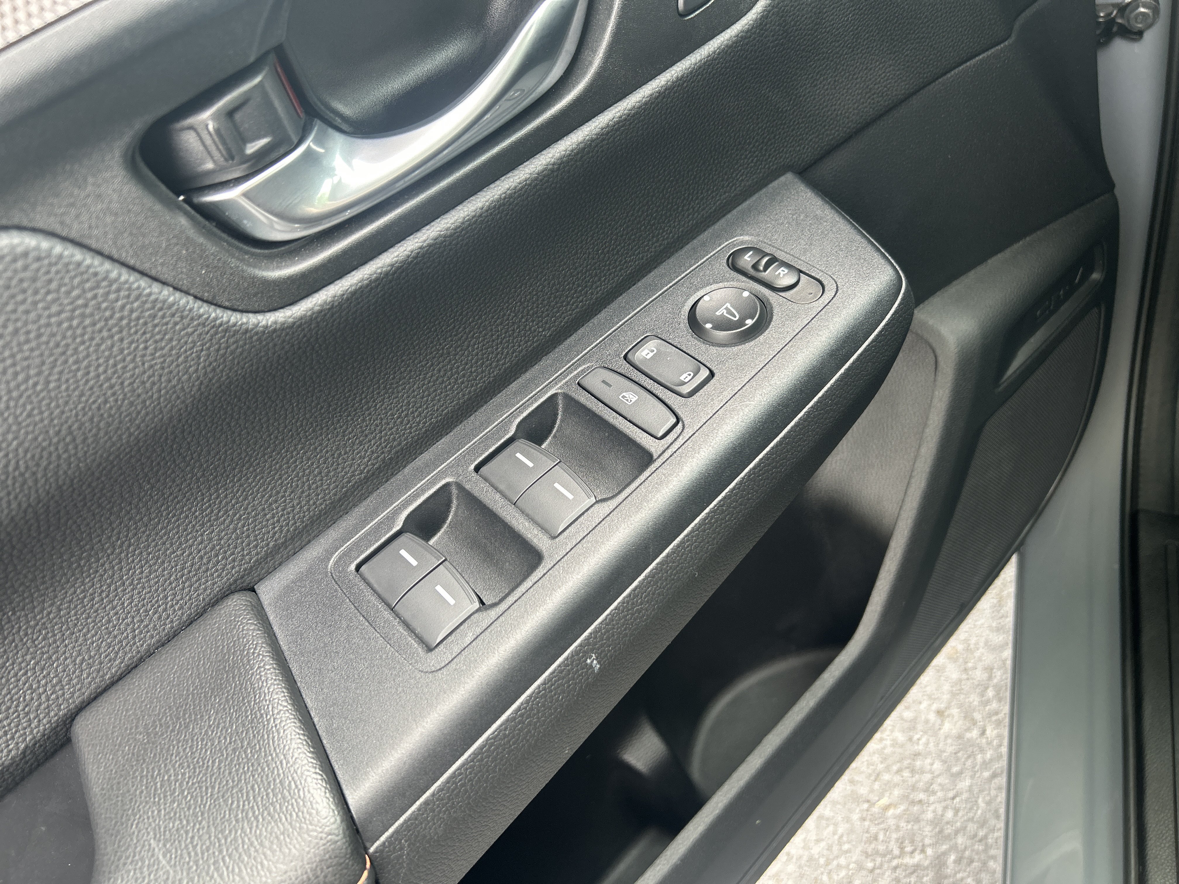 Certified 2025 Honda CR-V Sport-L image 23