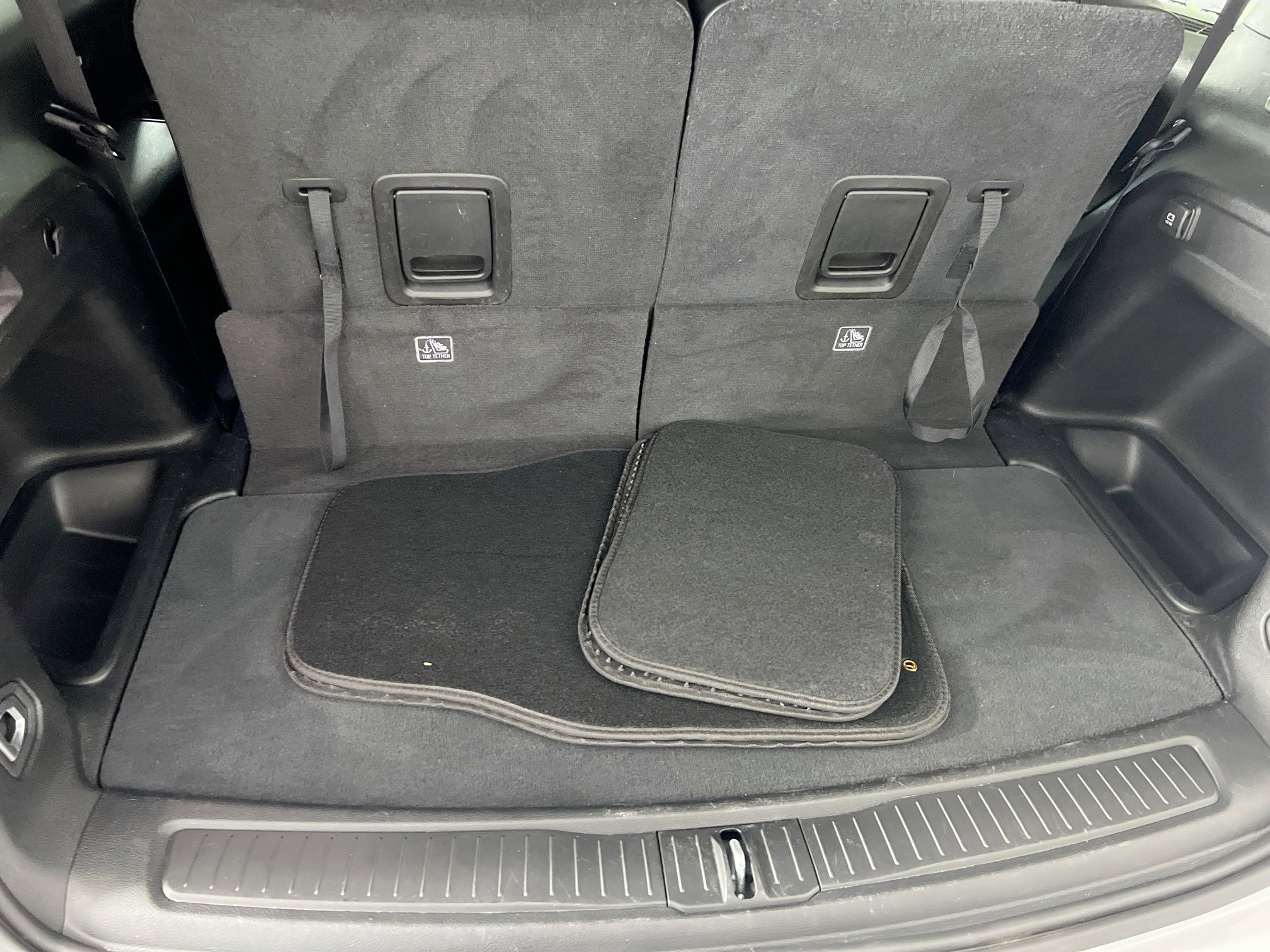 Used 2023 Jeep Grand Cherokee L Laredo AWD/4WD image 26