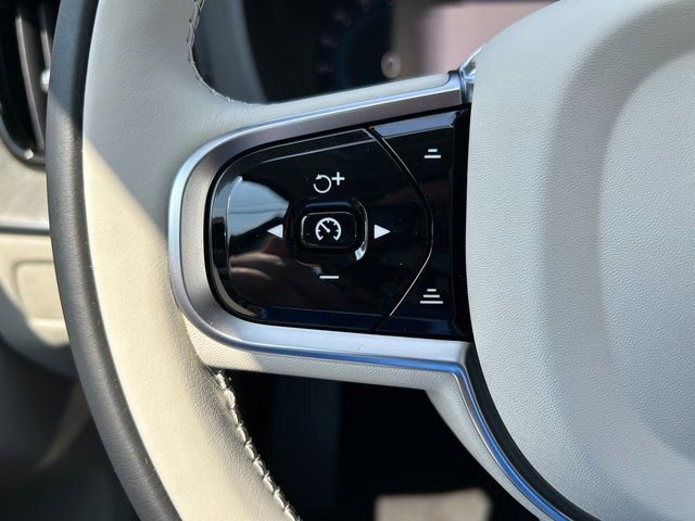 New 2025 Volvo XC60 T8 Ultra w/ Protection Package Premier image 20