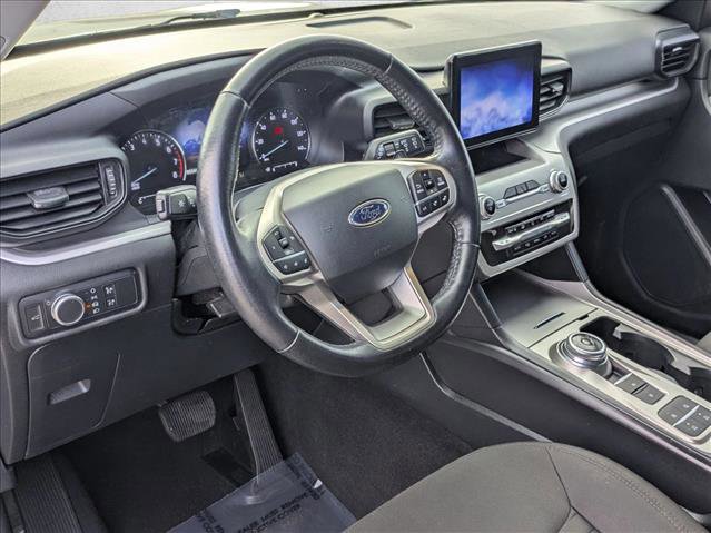 Used 2020 Ford Explorer XLT w/ Class III Trailer Tow Package image 9