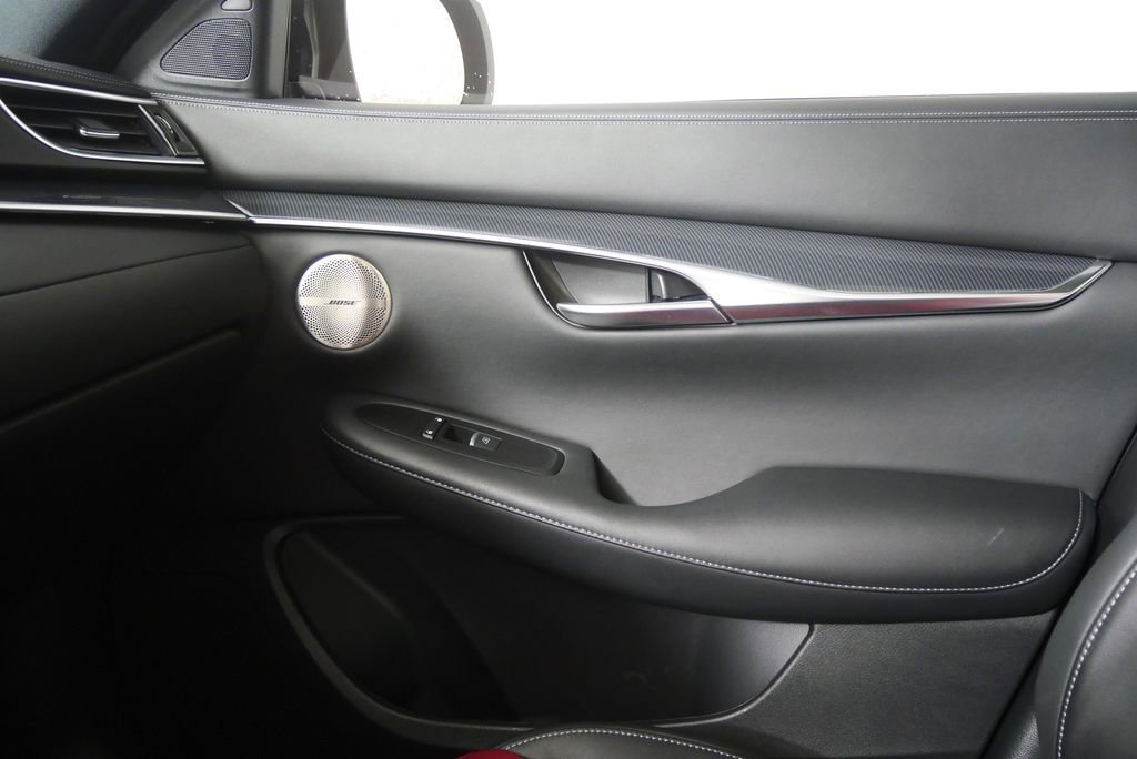 Used 2025 INFINITI QX50 Sport image 29