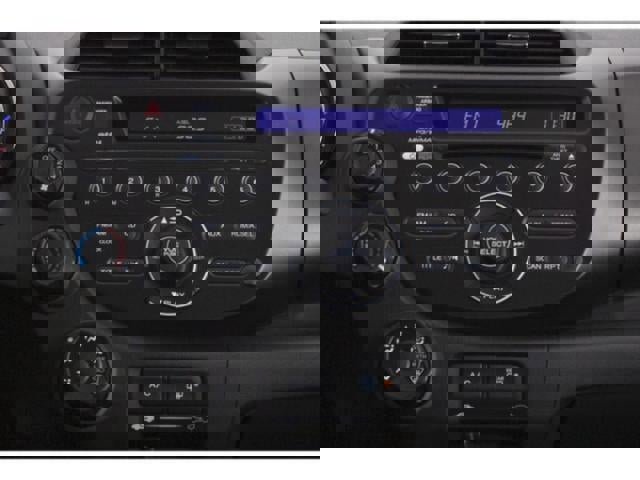 Used 2013 Honda Fit Sport image 9