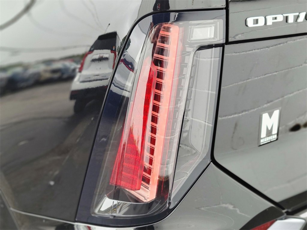 Certified 2025 Cadillac Optiq Sport 1 image 9