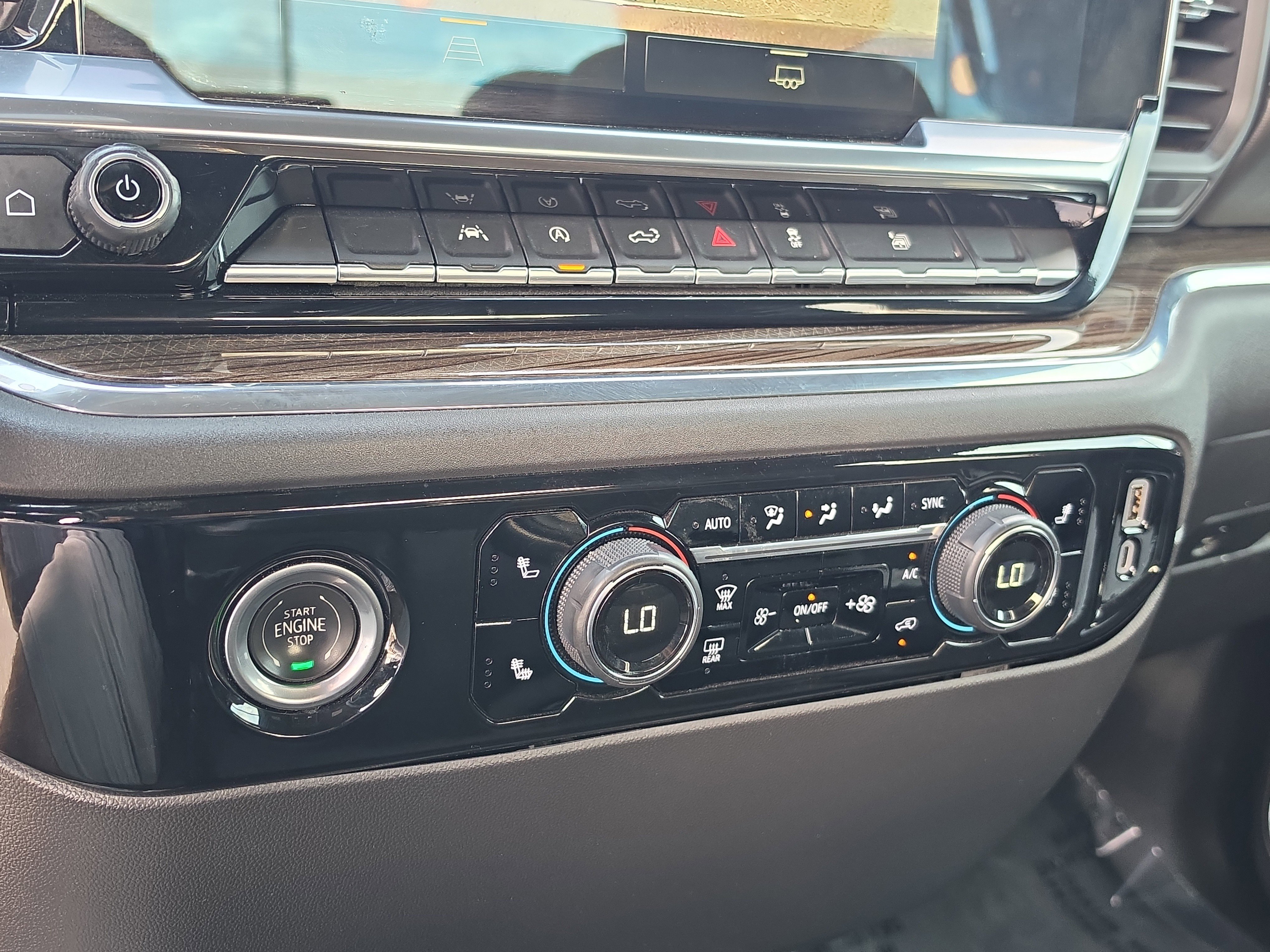 Certified 2023 Chevrolet Silverado 1500 LT AWD/4WD image 27
