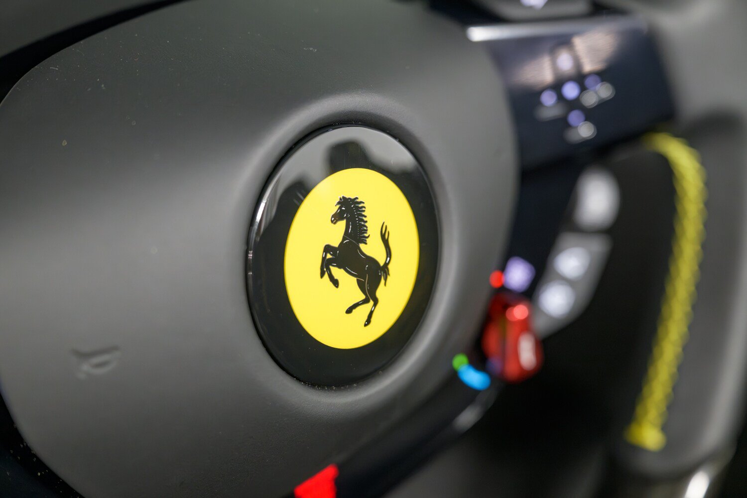 Used 2025 Ferrari Roma Spider RWD image 46