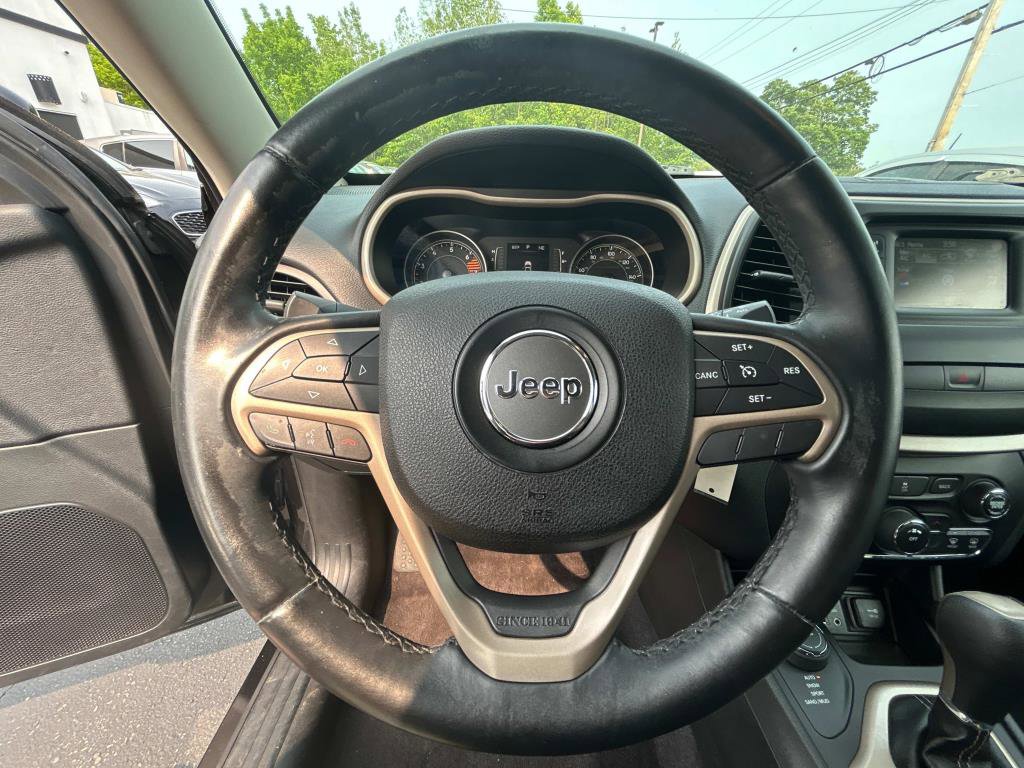 Used 2016 Jeep Cherokee Latitude image 20