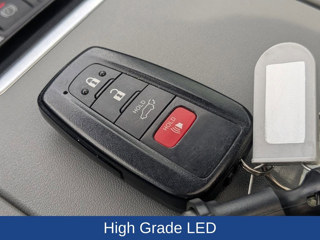 Used 2023 Toyota Highlander Platinum image 29