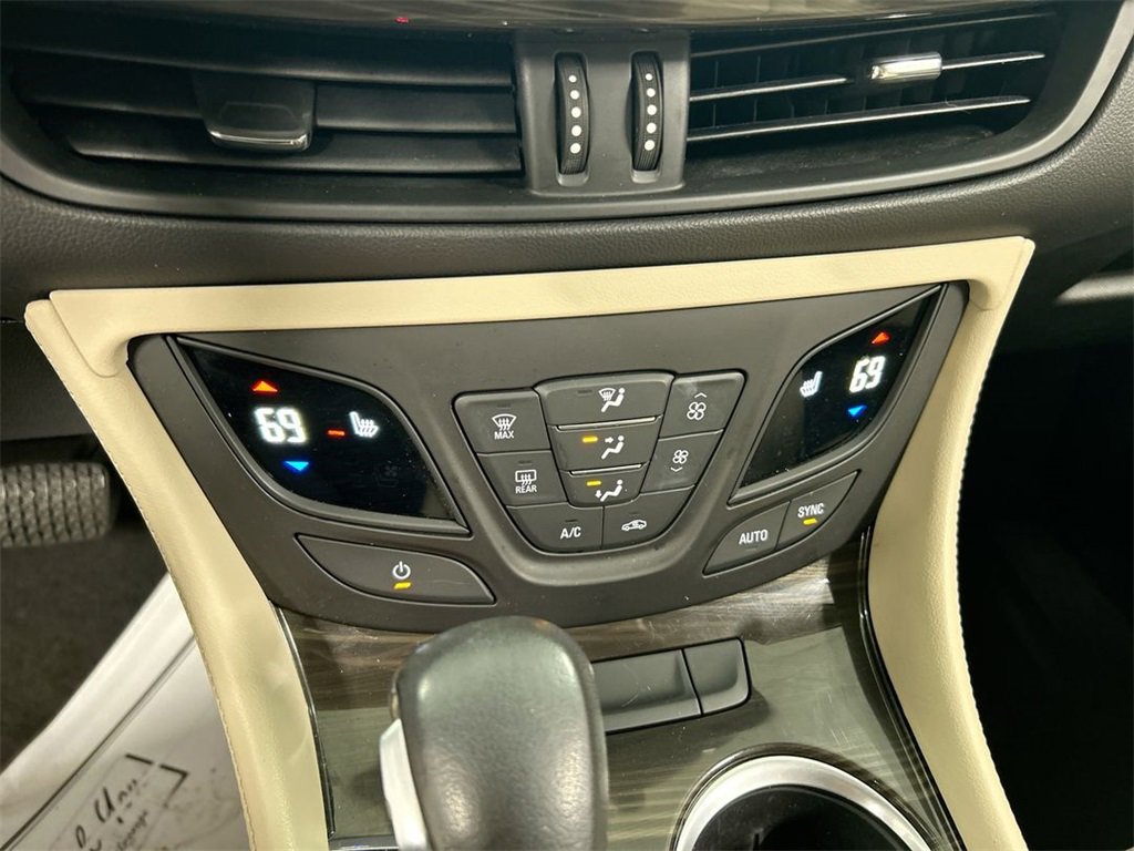Used 2020 Buick Envision Essence w/ Experience Buick Package image 16