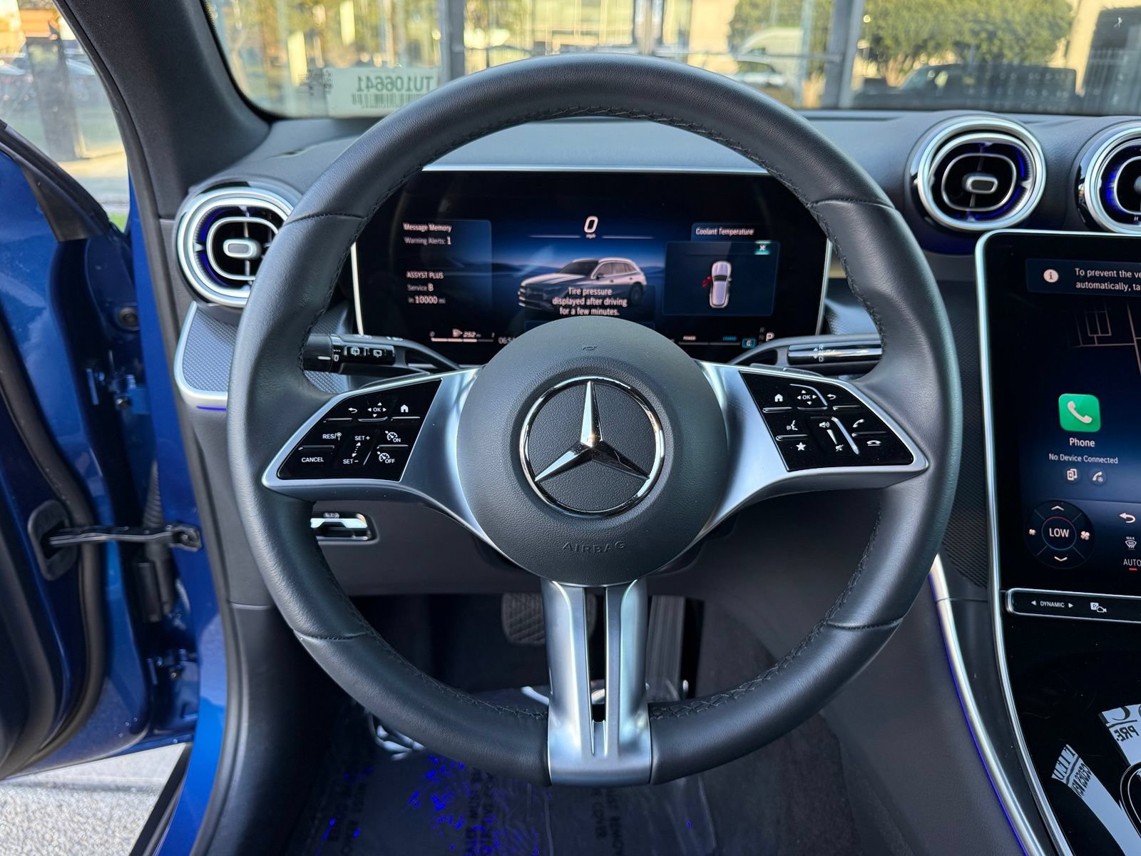 Used 2026 Mercedes-Benz GLC 300 image 31