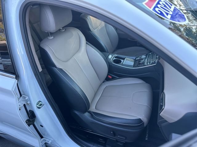 Used 2022 Hyundai Santa Fe Limited image 28