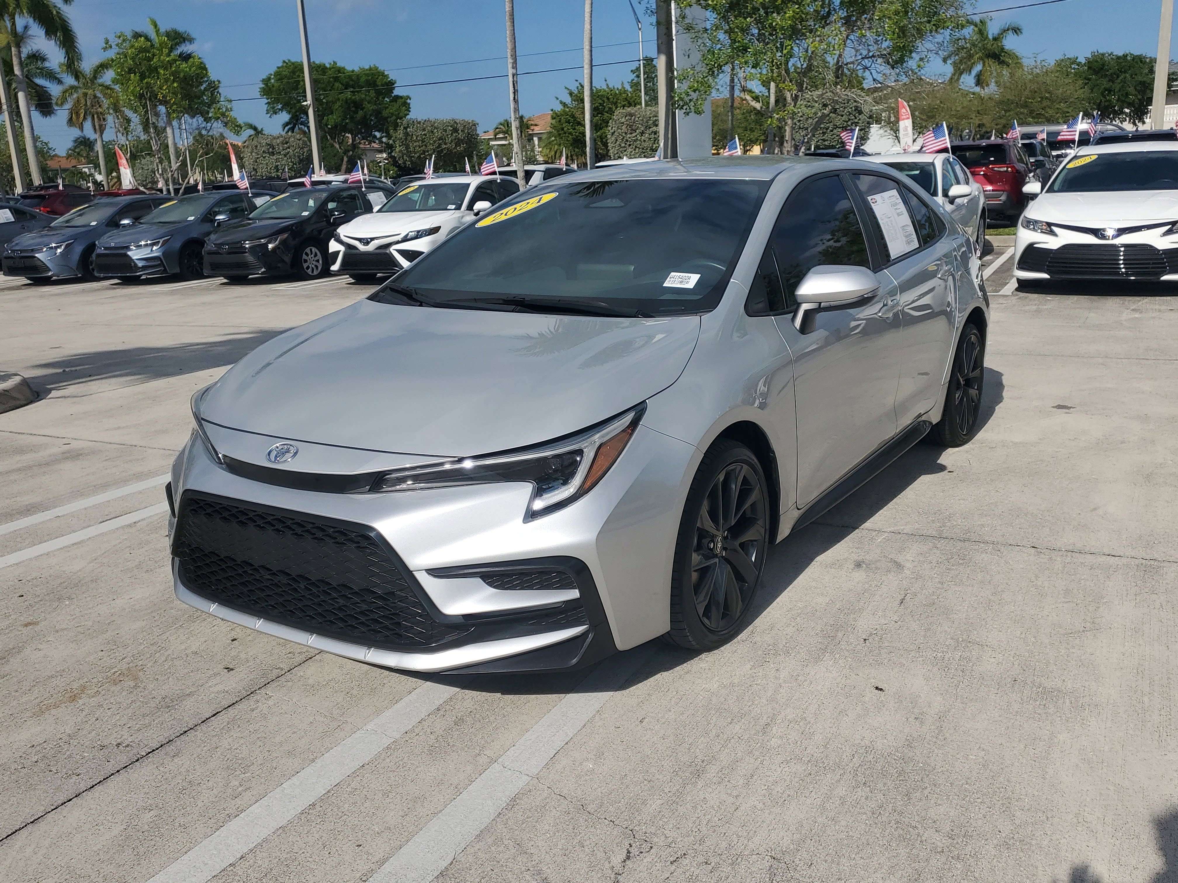 Certified 2024 Toyota Corolla SE FWD image 7