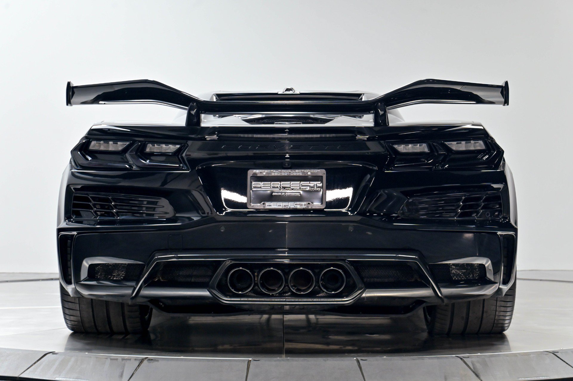 Used 2025 Chevrolet Corvette Z06 RWD image 68