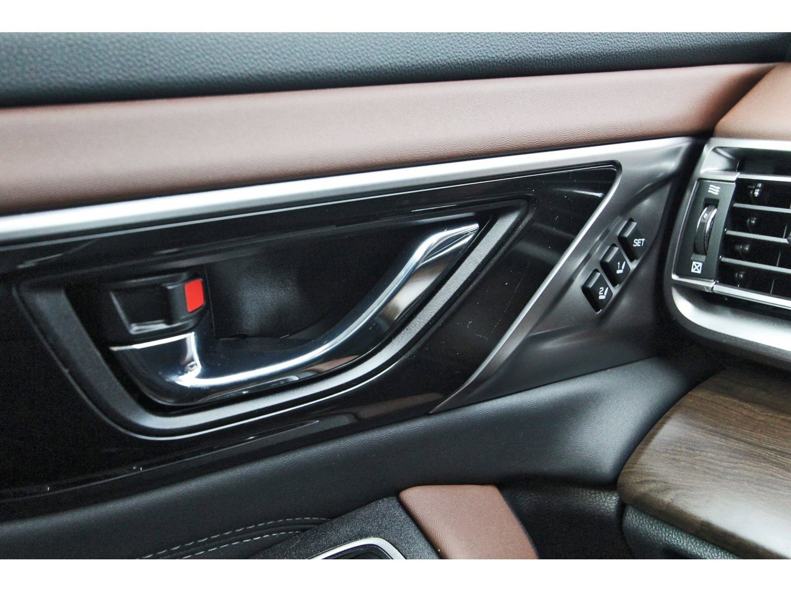 Used 2025 Subaru Outback Touring image 22