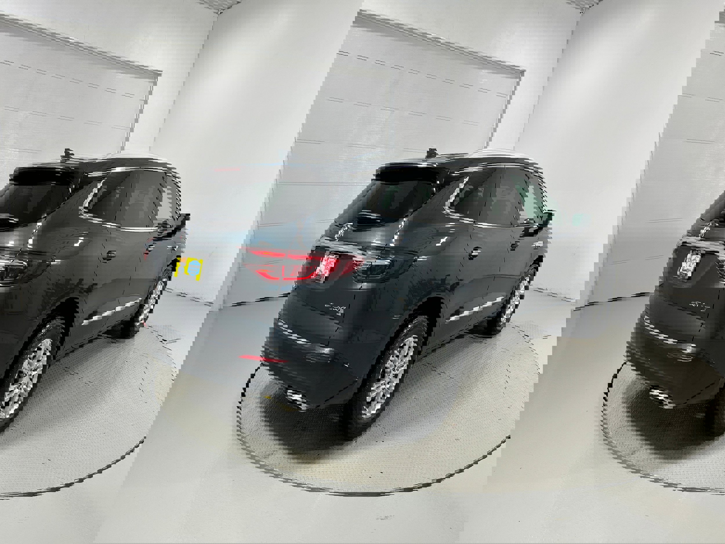 Used 2018 Buick Enclave Premium image 38